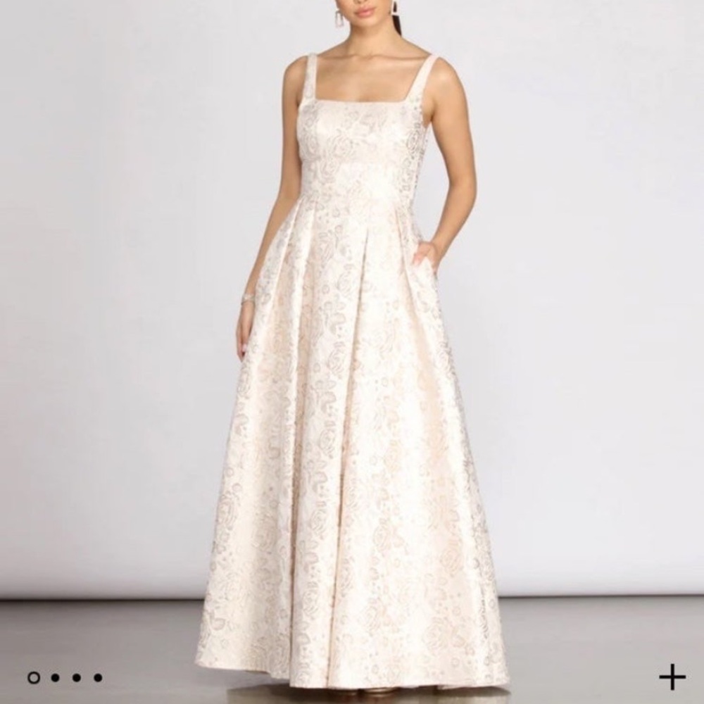 Windsor Mikayla Floral Jacquard Ballgown